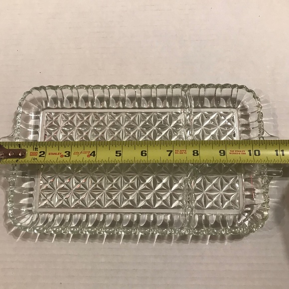 Set Of 2 Vintage Anchor Hocking Serva-Snack Clear Crystal Trays & Ruby R… - Picture 3 of 12